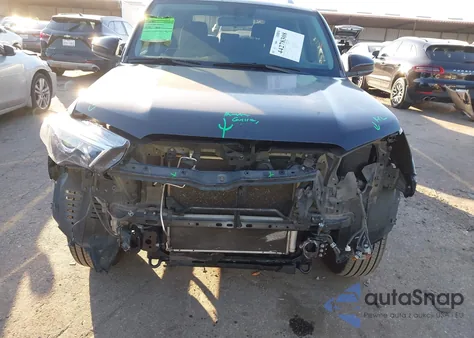 2014 Toyota 4Runner Sr5 z USA, uszkodzony, nr VIN JTEZU5JR0E5071484